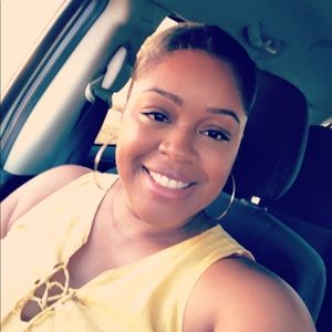 Meet your Posher, Ashley